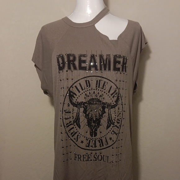 NEW!! Vocal Dreamer Free Spirit Graphic Tee in Brown With Rhinestone Accents - Picture 4 of 11